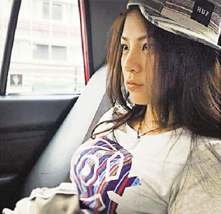 �¹�ϣɹ�»����������� ��Ǯ����Ů����ģ��