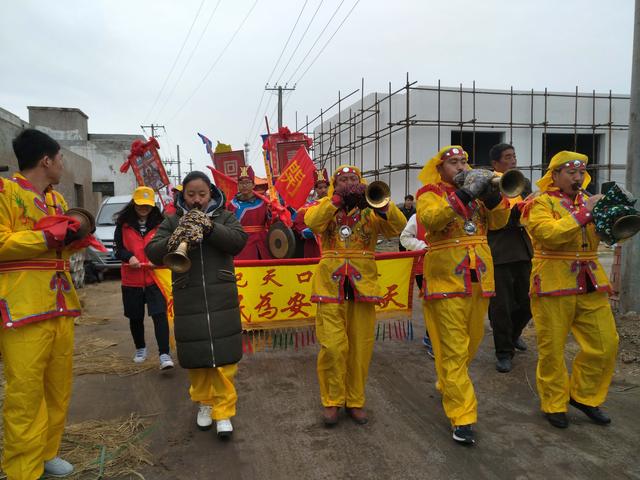 �����鴺�����洫ͳ���ᣬ�����׽�����Ů�񿪺���